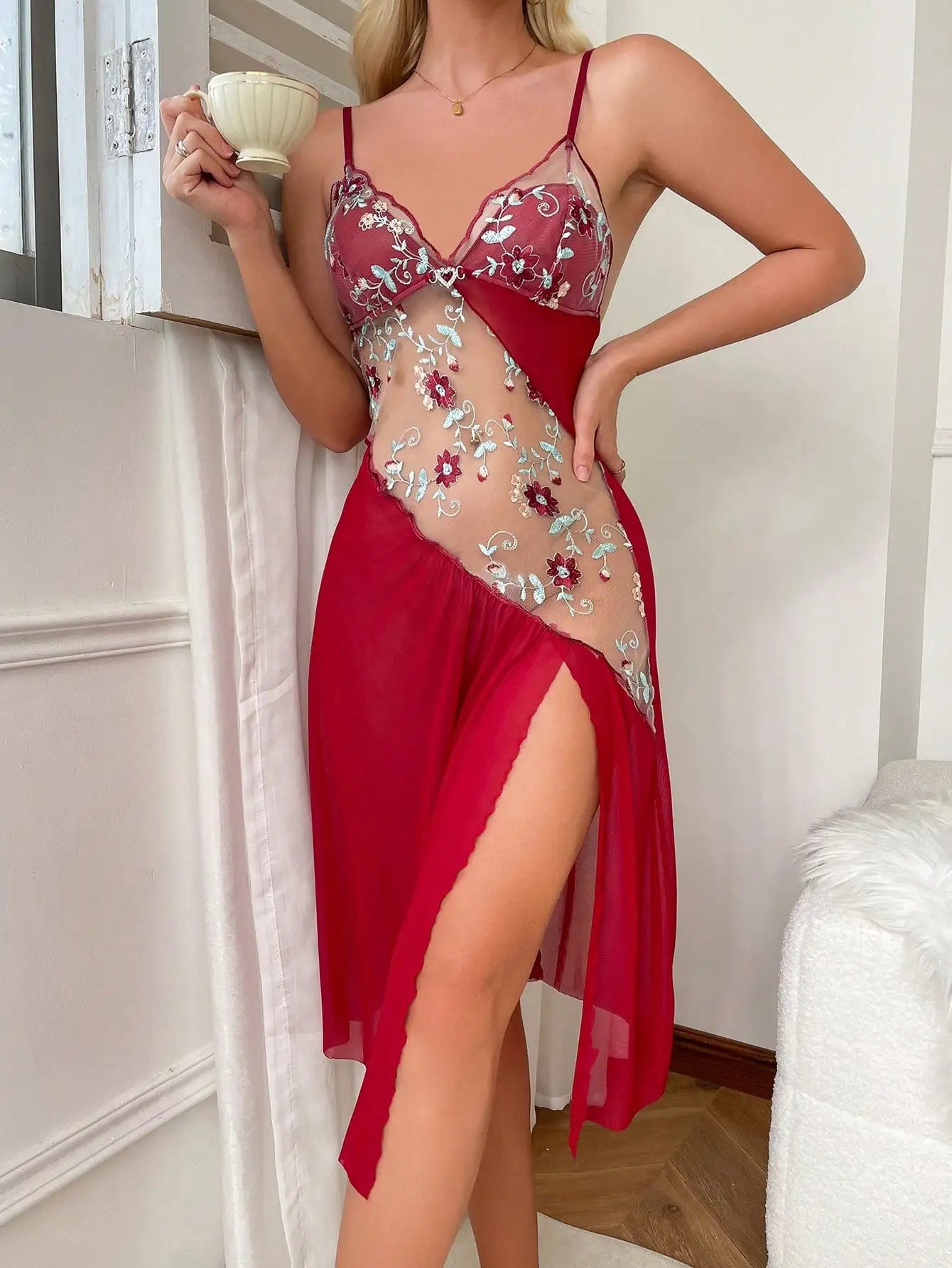 Chemise de Nuit en Dentelle Rose Dos Ouvert d'été Sexy